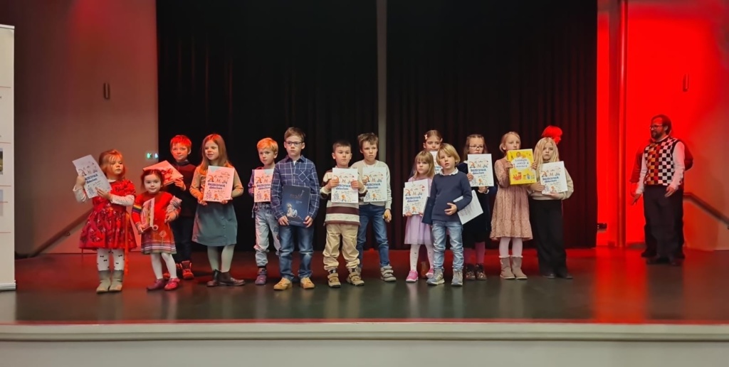 {:pl}XVI Szkolny Finał Konkursu Recytatorskiego{:}{:de}16. SCHULFINALE DES REZITATIONSWETTBEWERBS „Höre mir zu“{:}